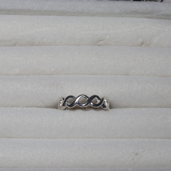 SILVER RING SET - Picture 6 of 10